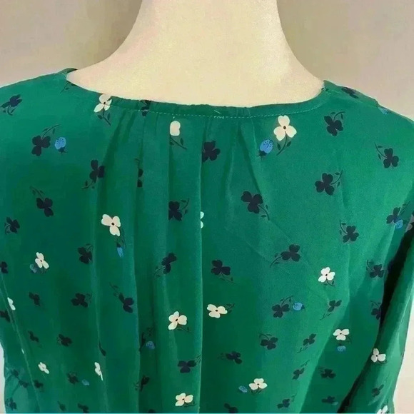 Pleione green three-quarter sleeve medium loose fit blouse navy/white flowers - Picture 10 of 15